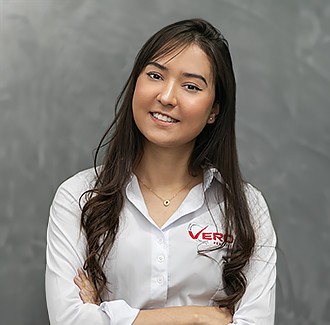 Kamila - Engenheira Civil e Especialista em Engenharia